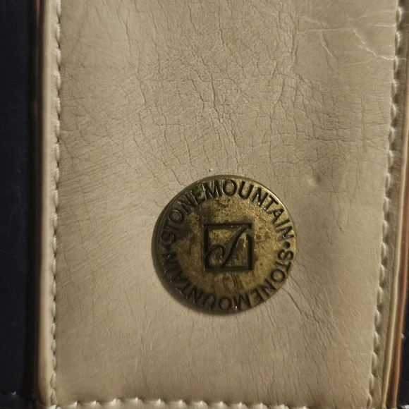 Stone Mountain Wallet - Picture 2 of 6